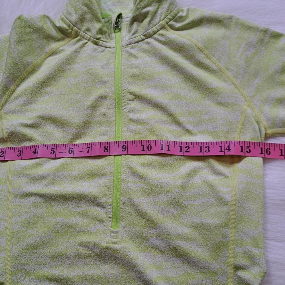 Liv Outdoor Half Zip Active Top Size Small - Picture 8 of 9
